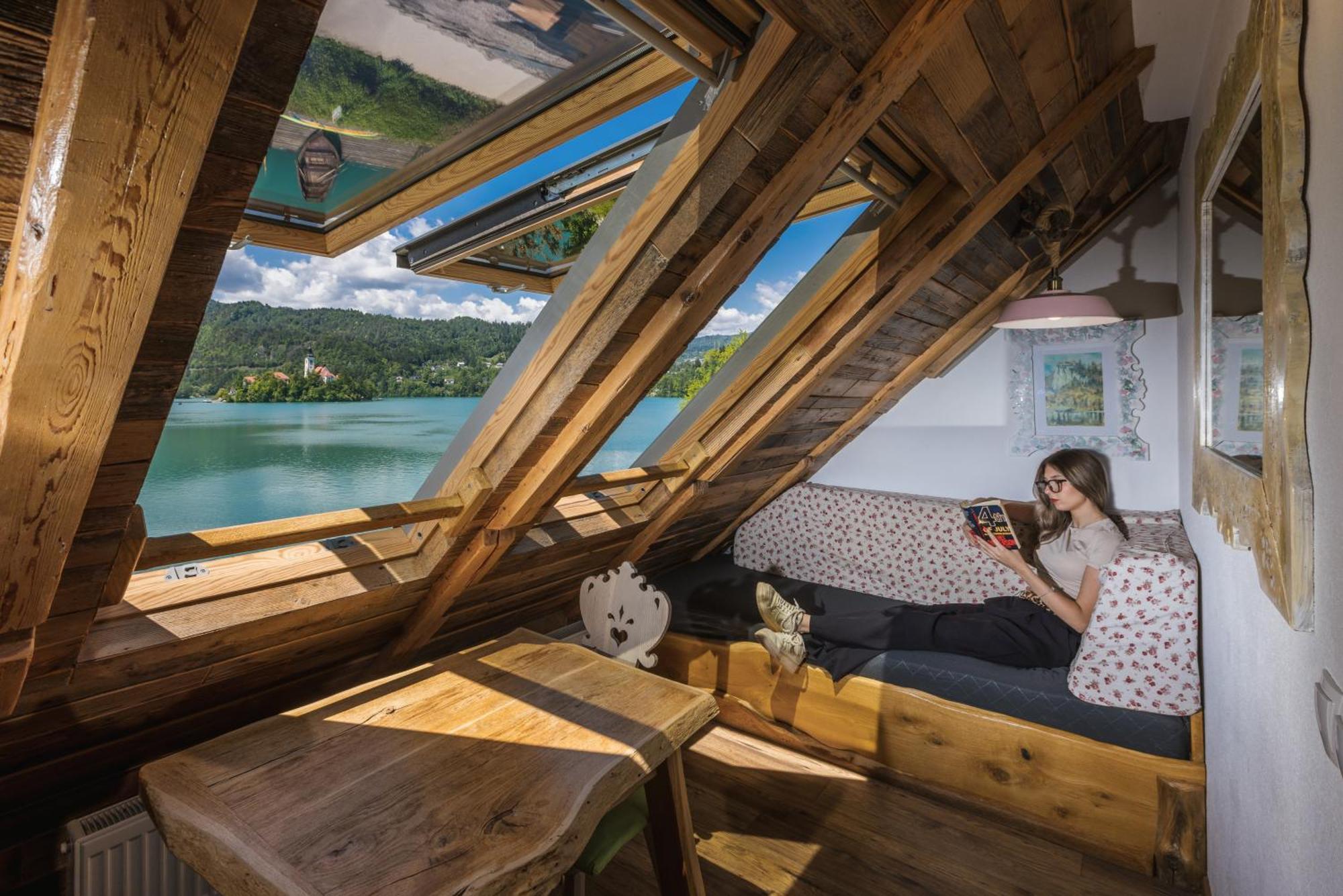 Attic Double Room Lake View