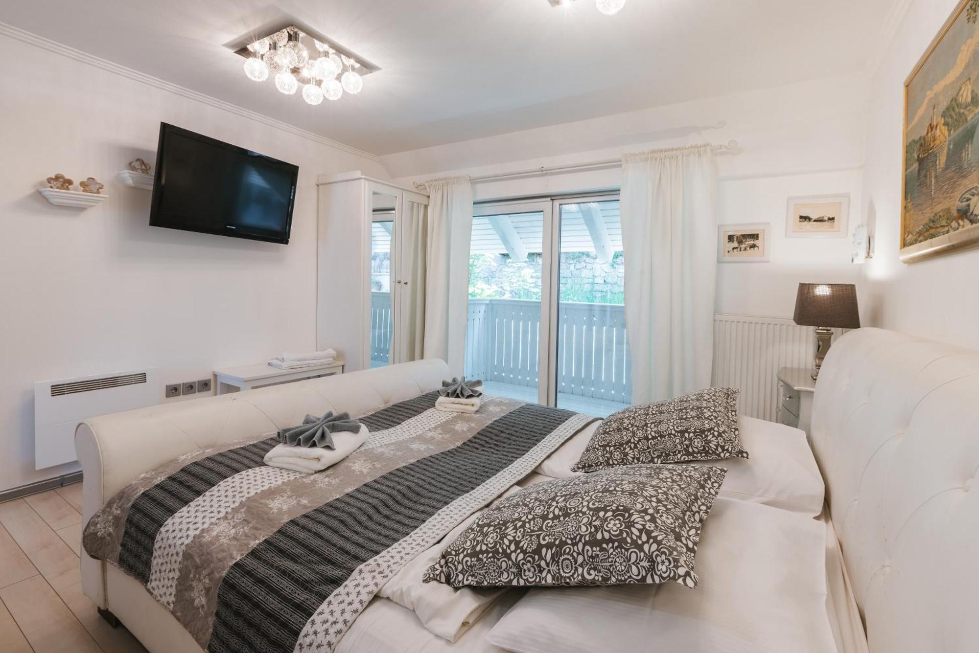 Comfort Double Room Lake View